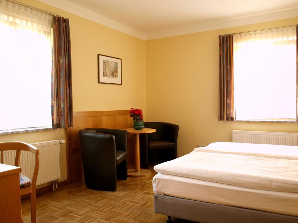Hotel Dom-Eck Bautzen Phòng bức ảnh